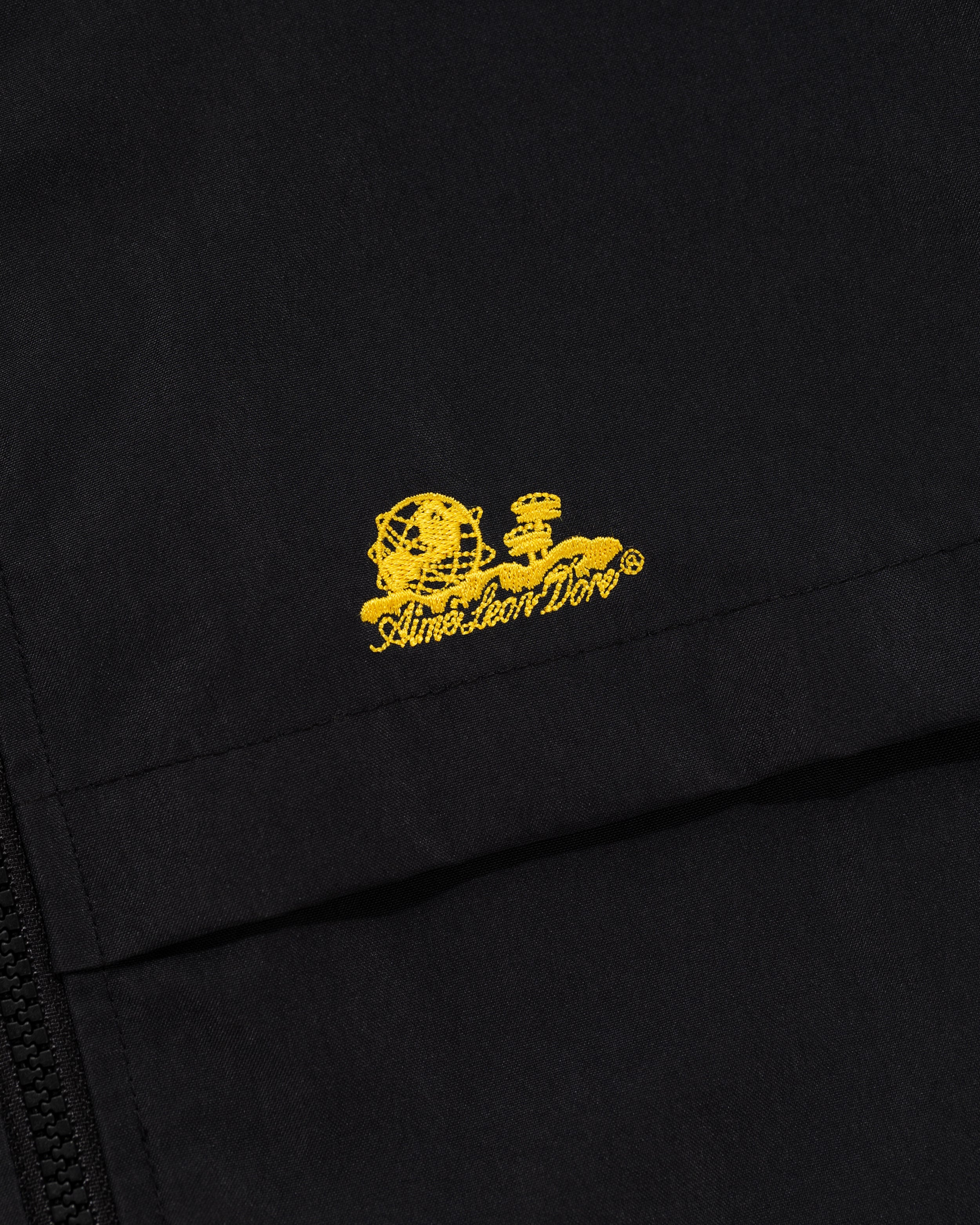 Unisphere Windbreaker