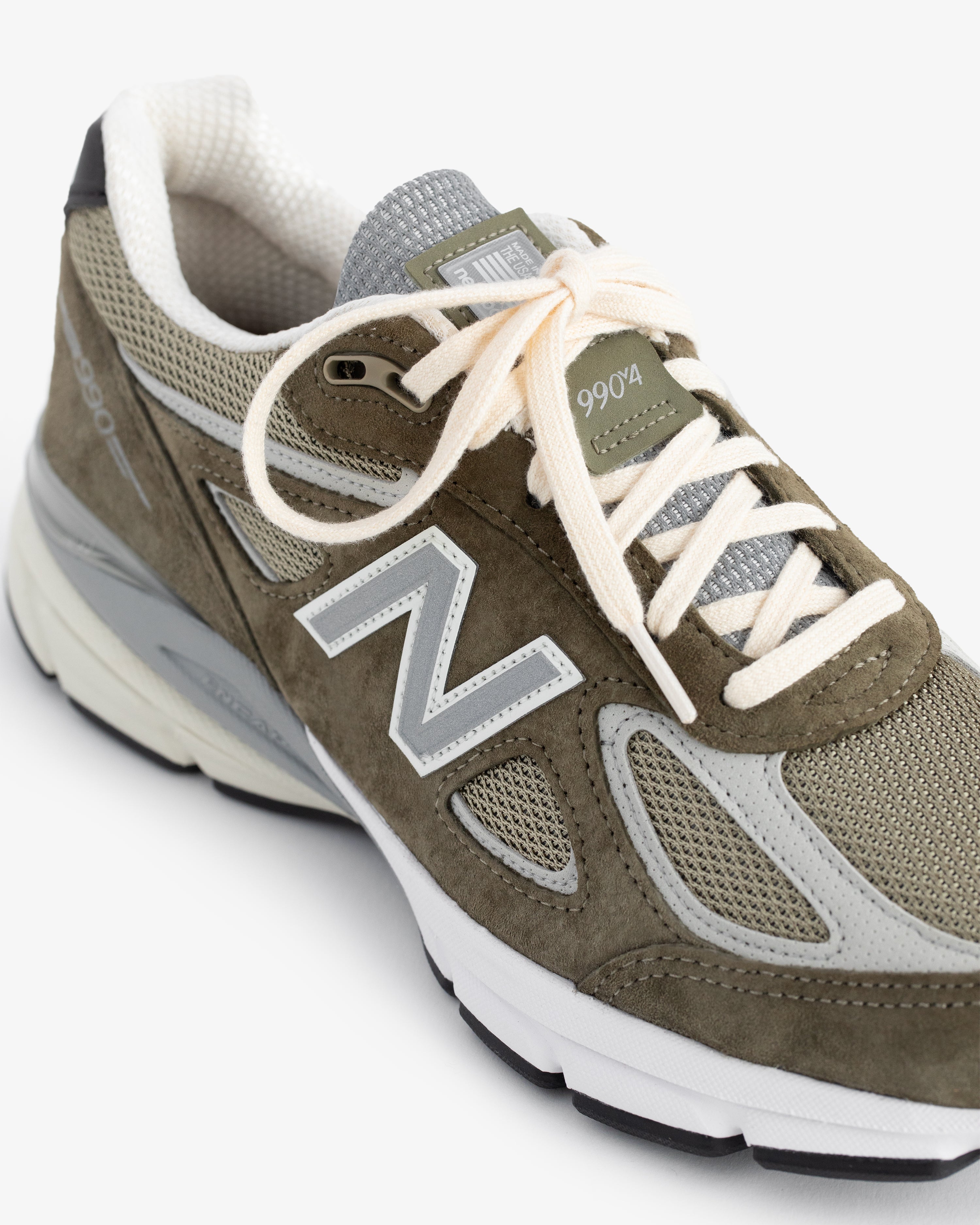 ALD New Balance 990v4 Aime Leon Dore EU