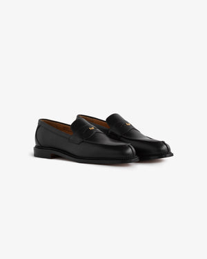 Queens     Crest     Loafer