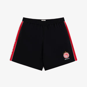 Color: Jet black multi
