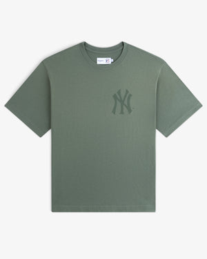 Yankees Washed Logo Tee