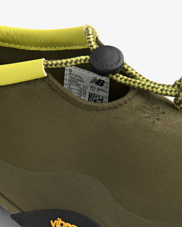 ALD / New Balance MT10T Sport Shoe