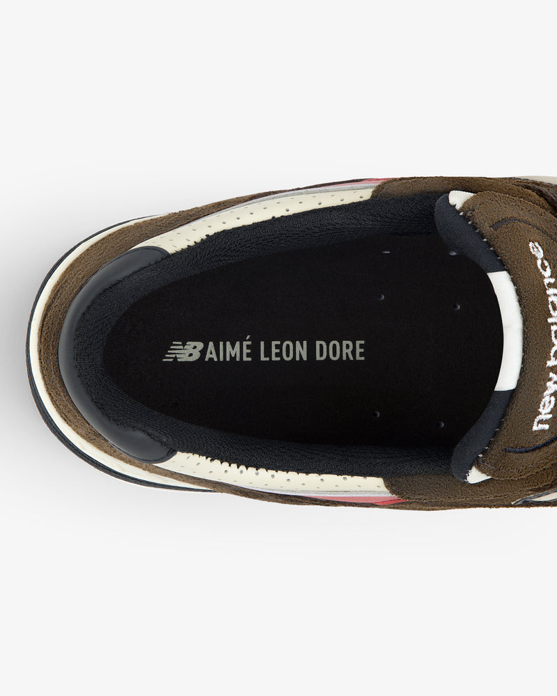 Top view of ALD / New Balance Made in UK 991 sneaker insole with NB AIME LEON DORE printed in white.
