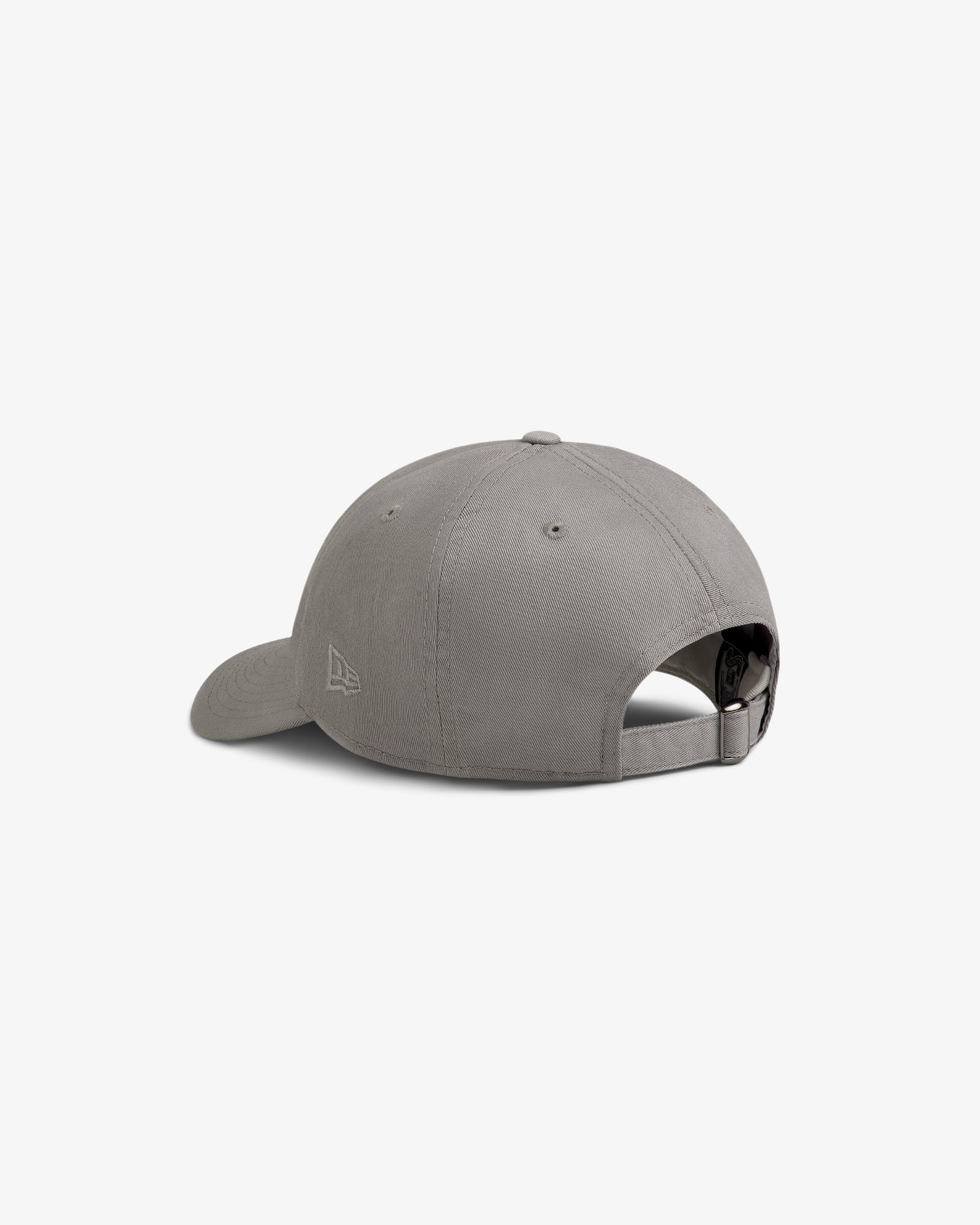The ALD / New Era Yankees Retro Fit Hat is grey, seen from the back with an adjustable strap and curved brim.