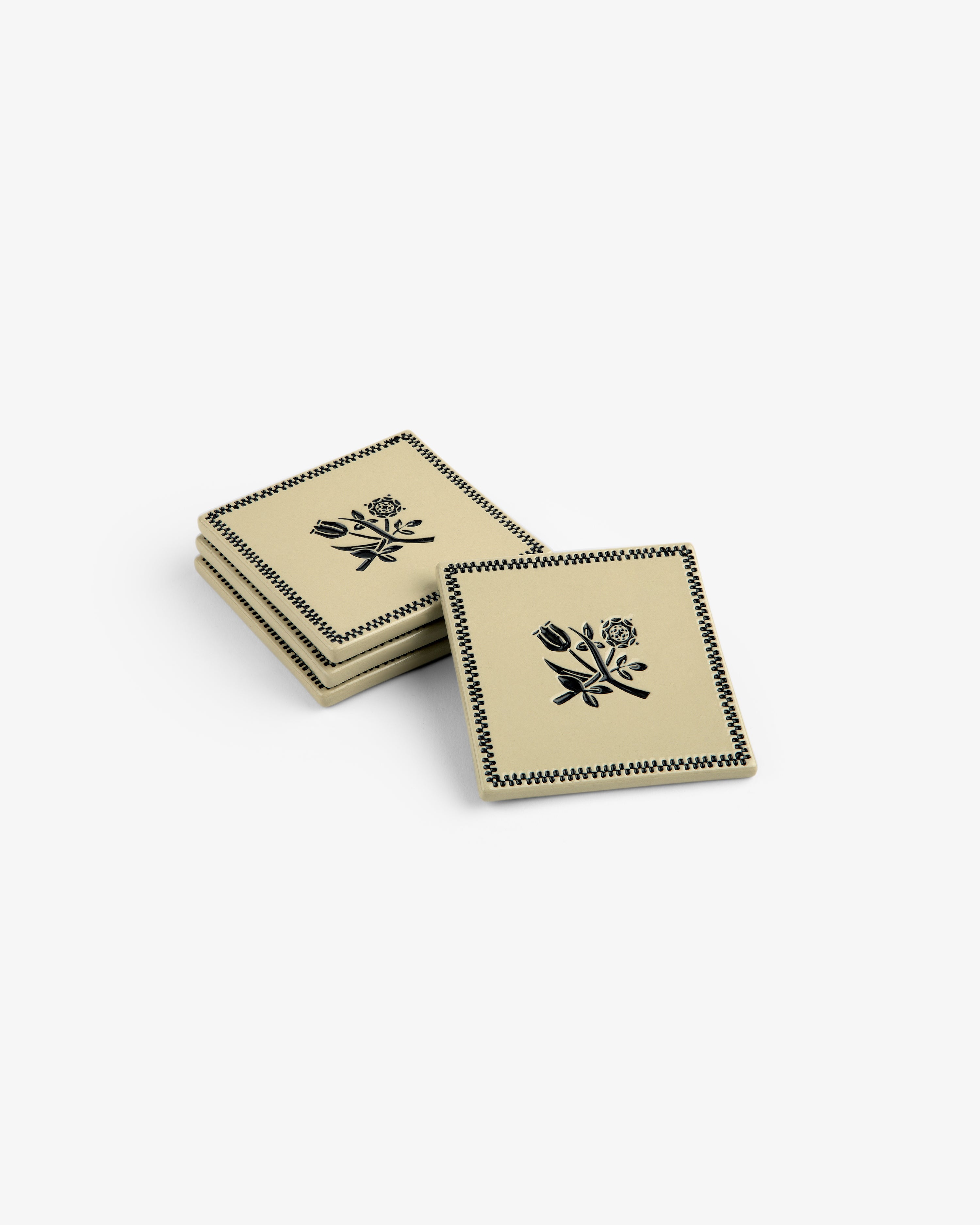 レオン クレア コースター Crest Coaster (Set of 4) – Aimé Leon Dore EU