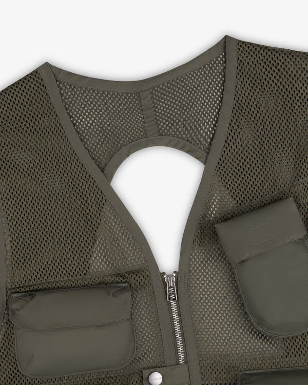 Close-up of the Nylon Utility Vest in olive green mesh with zipper and two front pockets on a white background.