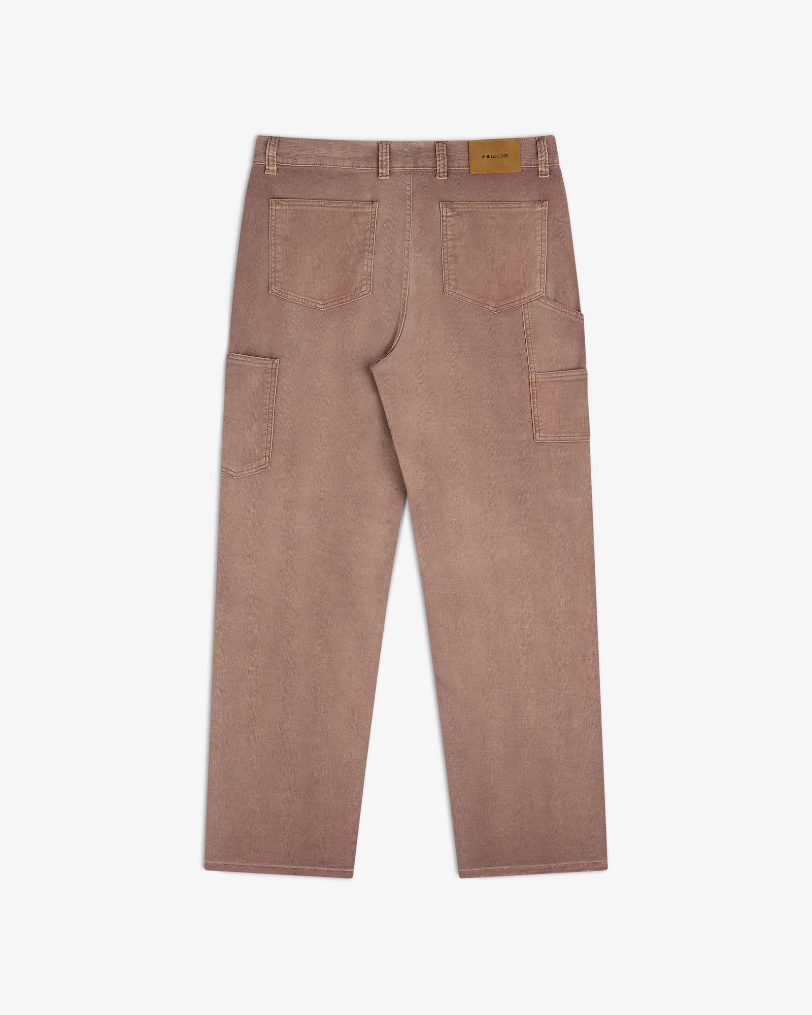 Back view of Linen Blend Carpenter Pant in mauve with patch pockets and a tan leather label on the waistband.