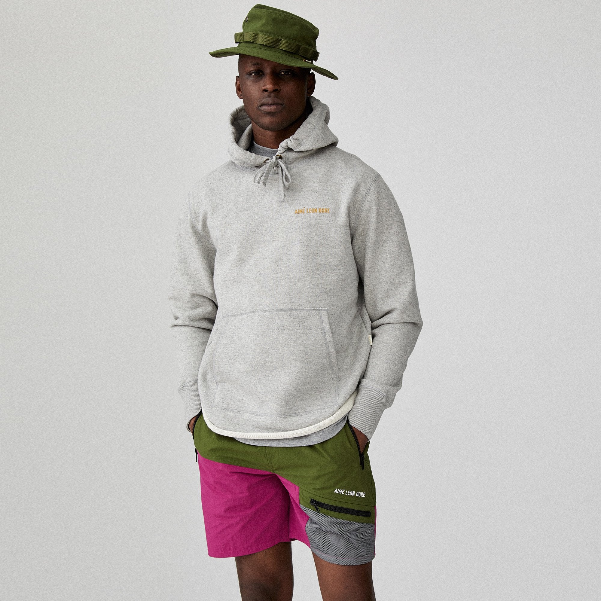 COLOR BLOCKED HIKING SHORTS - OLIVE/PURPLE – Aimé Leon Dore EU COLOR BLOCKED HIKING SHORTS - OLIVE/PURPLE – Aimé Leon Dore EU